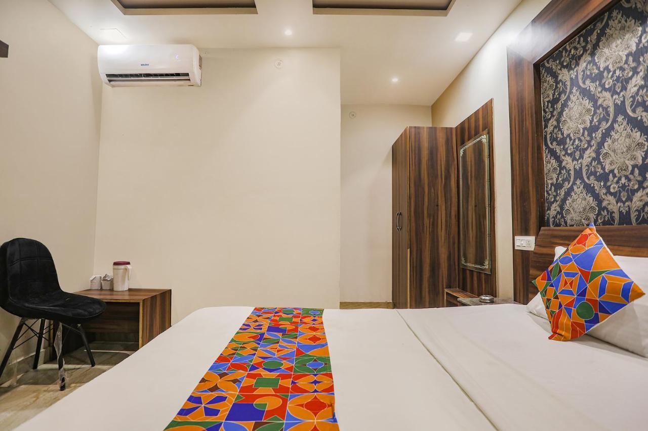 Hotel Fabexpress Shri Ram Kashi Prayagraj Esterno foto